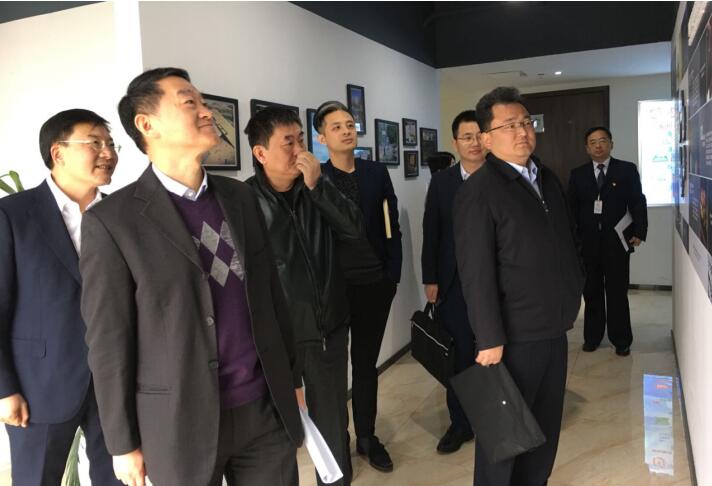 集团党委书记、董事长任丁率队调研尊龙凯时商贸工作