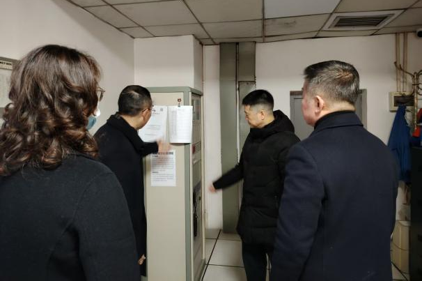 省尊龙凯时集团党委书记、董事长游勇检查督导春节安全生产并看望慰问干部员工